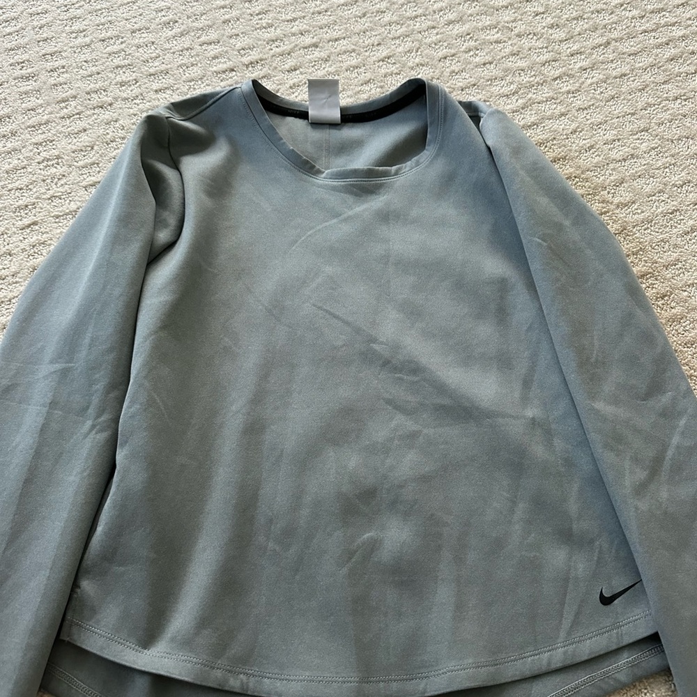 LIKE NEW Nike Women’s Workout Tee Size S